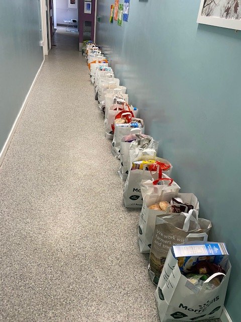 This week at Leeds YJS we have delivered food to 48 families, helping feed 208 people across the city! Well done team :)