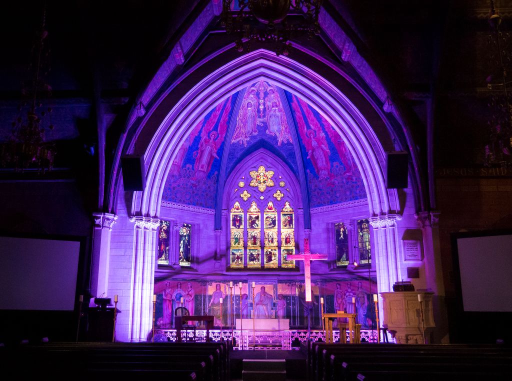 TenebraeLive's tweet photo. It was amazing to see the chapel stage be transformed into this breathtaking set. Visit https://t.co/Wsi19RnLCI to re-watch the performance.
#twithaca #theater https://t.co/JCxDpYUGsx