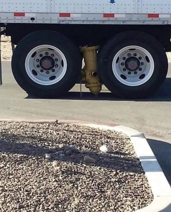 ILTruckCops's tweet photo. Happy Friday from the ITEA! Enjoy the snow... https://t.co/Svc660csw4