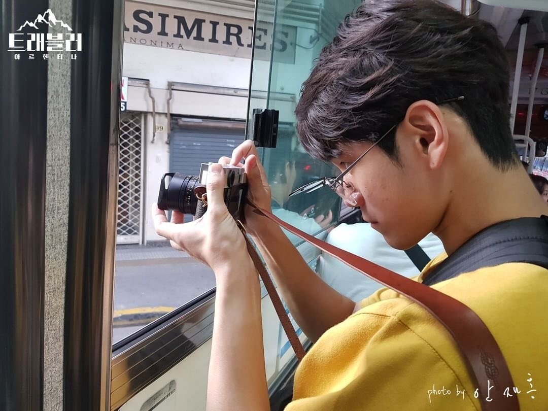 MHeaven5's tweet photo. Time to say goodbye to our photographer ong 😢 #트래블러_마지막_동행해옹 
#힐링여행_트래블러_옹성우 See you 💔 https://t.co/yzyc9VW6nE