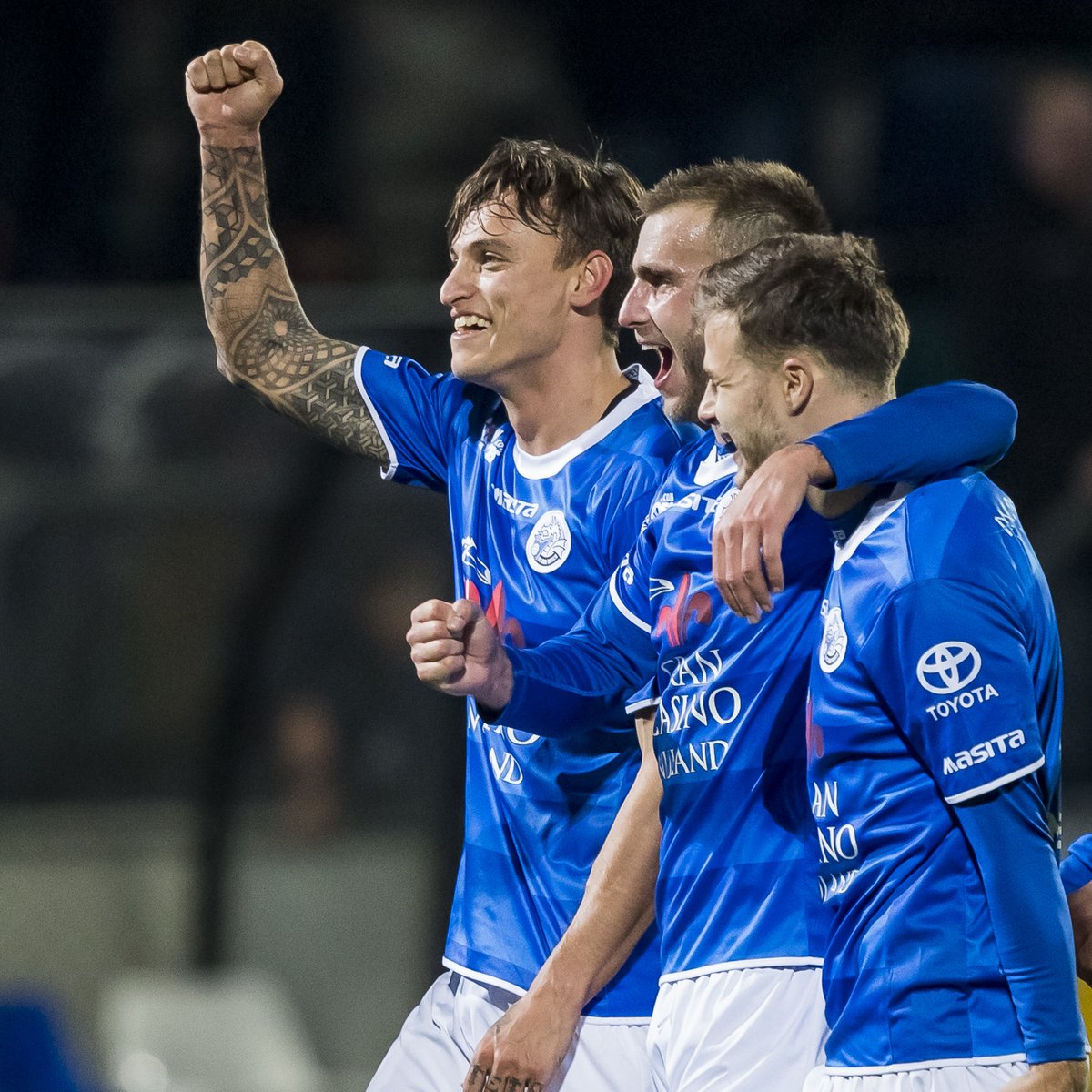 mijnfcdenbosch's tweet photo. Fijn weekend, Bosschenaren.
Blijf gezond en let op elkaar! ππ€
#BACKINTIME #DBOTWE https://t.co/9tGFo9T1ve