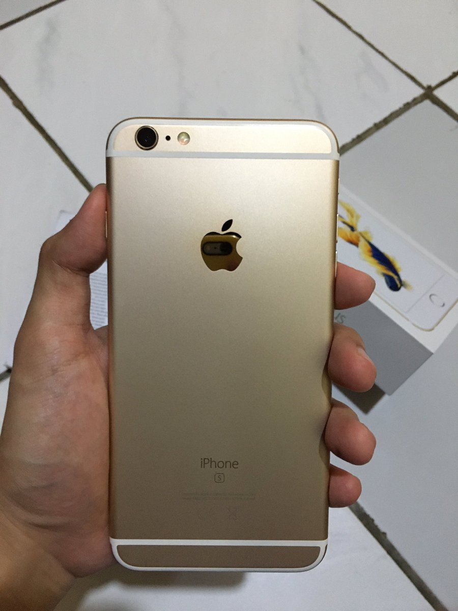 Hai gais, aku lagi mau GA nih, karna aku abis dibeliin hape baru, jadi ini aku mau GA aja utk yg beruntung yaa, cukup RT sama Like aja okay, aku umumin hari senin jam 12 siang. Goodluck😁