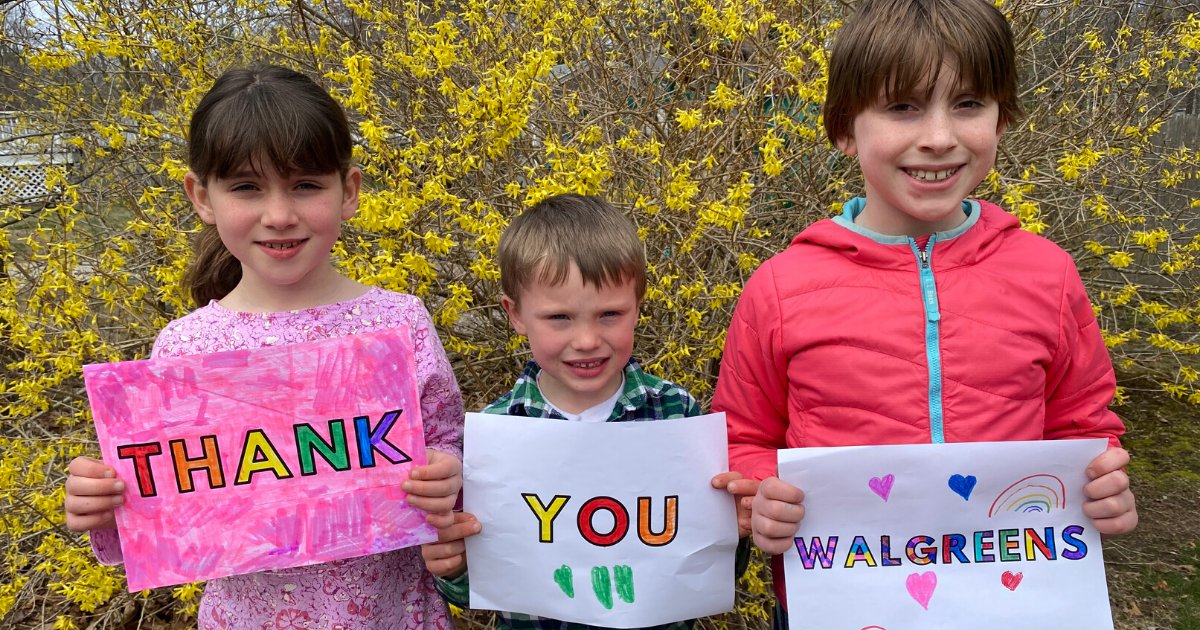 MacKidNHuntingd's tweet image. Thank you, @Walgreens pharmacists &amp;amp; pharmacy techs, warehouse employees, store staff and all who make it possible for us to get the essentials we need to care for our family during this crazy time. #mkthxwalgreens #ad 

bit.ly/2XmdDit