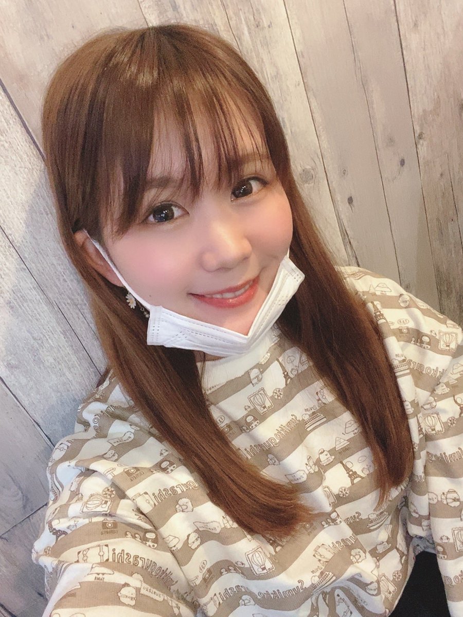 田中あいみ だいちゃん Daikiprt から 自撮りバトン 受け取ったので 今日の田中 だよ すみっコぐらしのカットソーかわいいでしょ インスタもやってるからよかったらみてね 次は 最近よくtlで見かける朝井ちゃん A Ayaka0511 へまわし 田中あいみ だいちゃん Daikiprt から 自撮りバトン 受け取ったので 今日の田中 だよ すみっコぐらしのカットソーかわいいでしょ インスタもやってるからよかったらみてね 次は 最近よくtlで見かける朝井ちゃん A Ayaka0511 へまわし