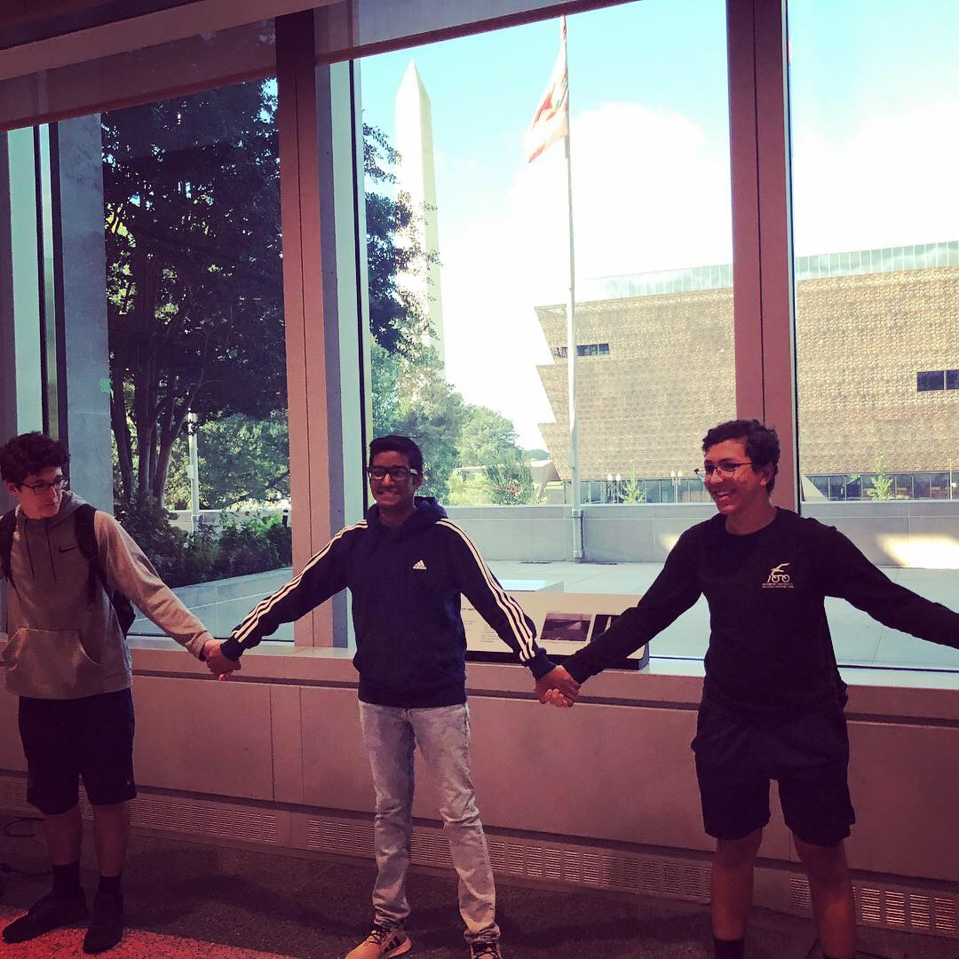 AngTaggart's tweet photo. #fbf to #fieldtrips and #humantouch and being around these and all of my #Students whom I miss so much. Thinking of the #Classof2020 today @OaktonHS I'm also #teaching and if you want #facetime email me for a link. @amhistorymuseum #ohstogether #mydccool #SaferAtHome https://t.co/P5eoNtlZOh