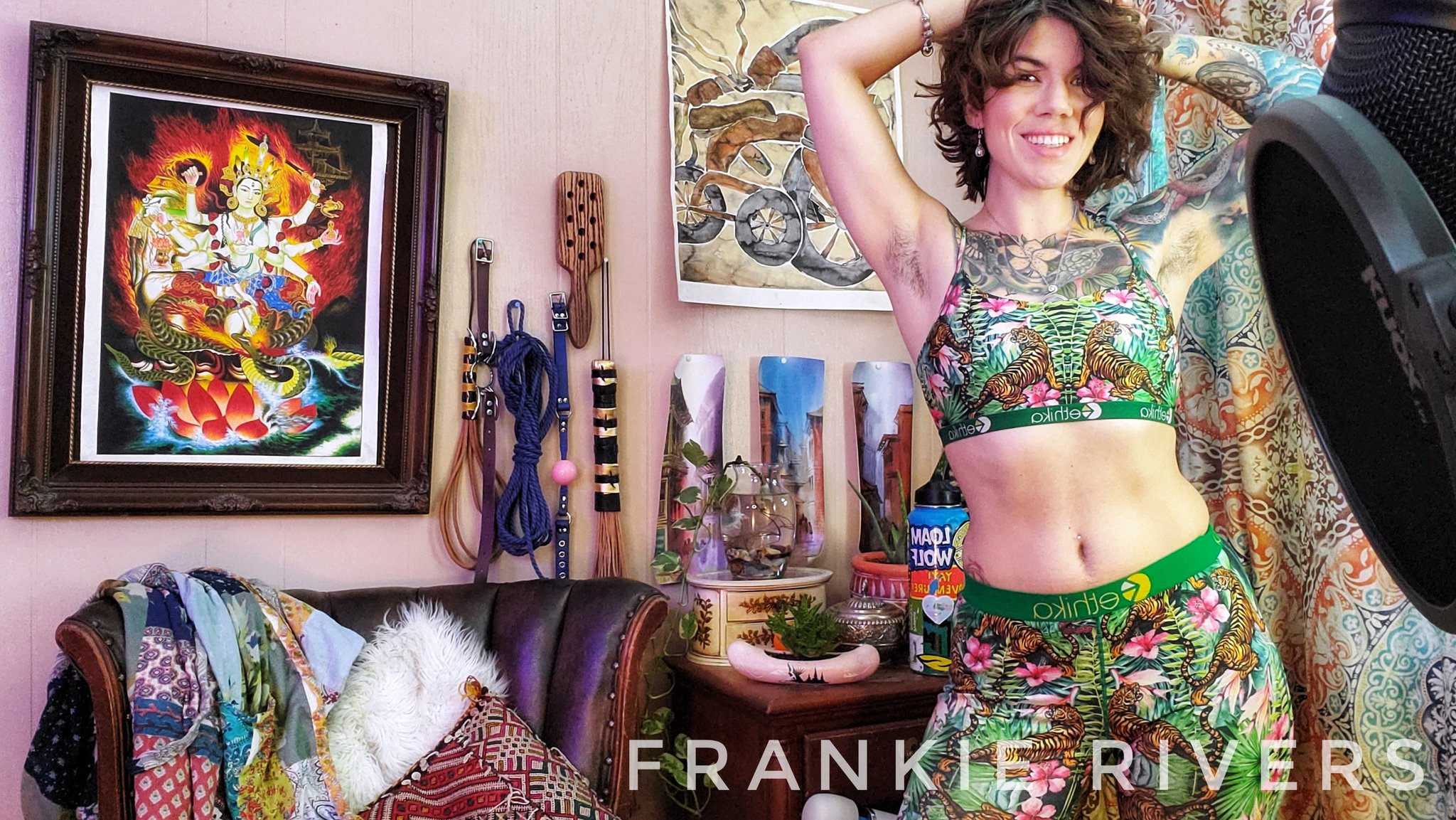 Frankie Rivers 🔞 on X: Im live! Lets fuck on the internet.  t.cosxBXKMB0Ju t.coBLEwbzAkkA  X