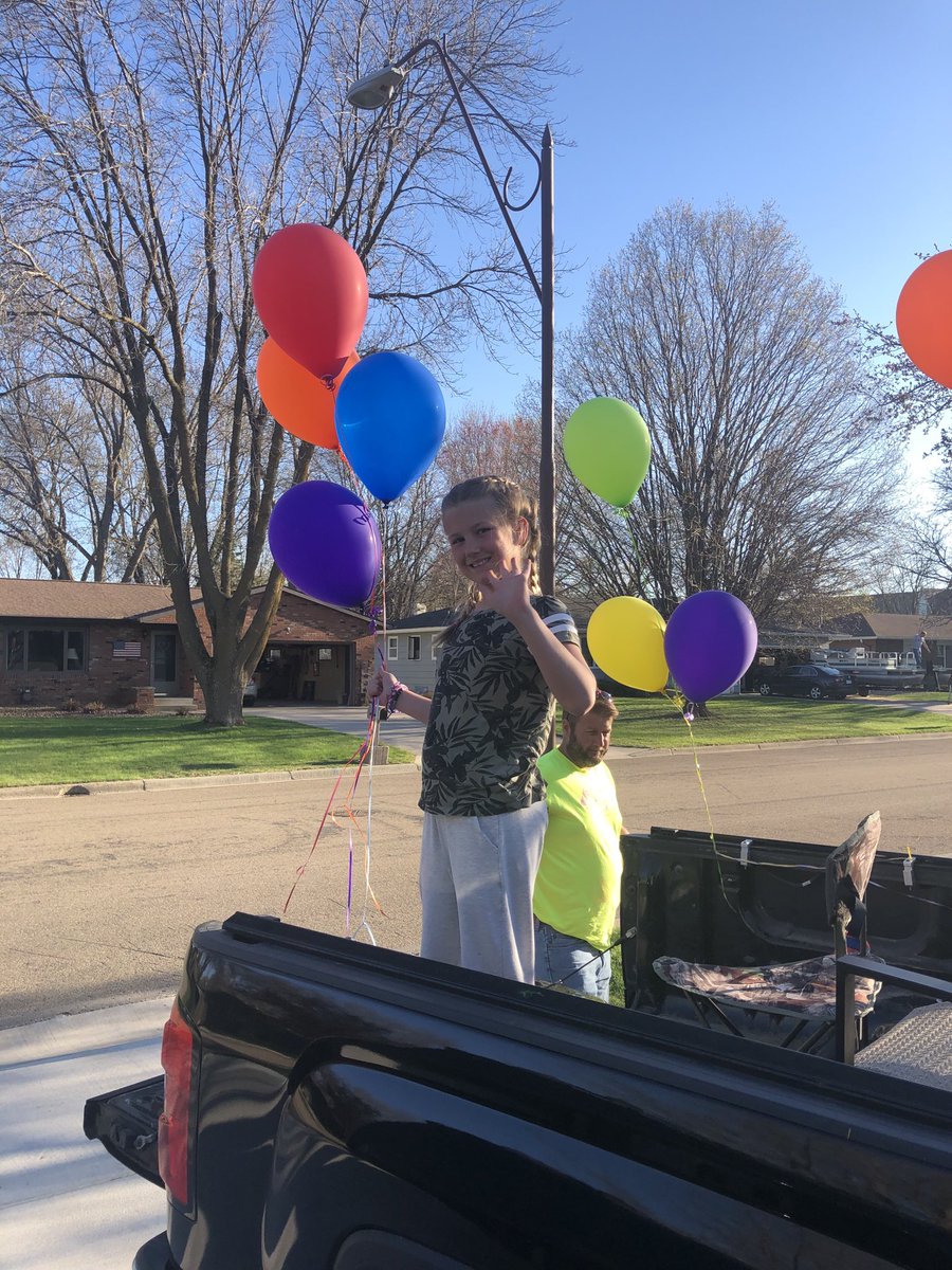 dawntuchten's tweet photo. Had a blast seeing our Lincoln teachers last night. #owatonna761
Thank you to my husband for making the moment extra special for our family. https://t.co/Y48Fv640ts