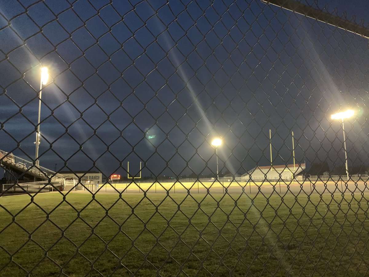 WRHSJOURNALISM's tweet photo. When the lights go on at Weston Ranch...Class of 2020, this post’s for you. 🎓Take a drive by WRHS and check out the stadium. 🐾 @TroyFast2 @musd @wrhsco2020 @WRHSLEADERSHIP https://t.co/YamZl9ysDv