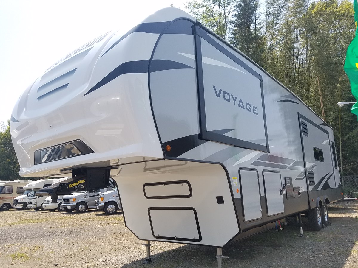 株 ニートrv Auf Twitter 千葉県千葉市にあるニートrvです アメリカ製モーターホーム 大型キャンピングカー やトラベルトレーラー 大型の定置式トレーラーを輸入 販売しています 新車 中古車を展示中 不要不急の外出は控えましょう ご来店される場合はなるべくお