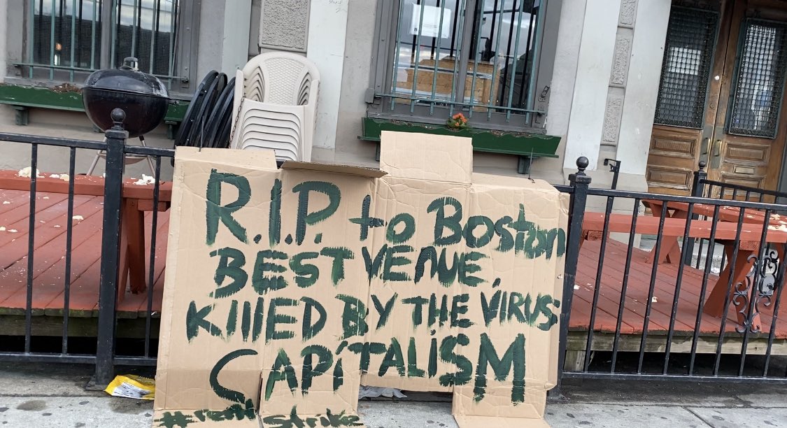 Do617's tweet image. A sign was posted today in front of @GreatScottROCK.