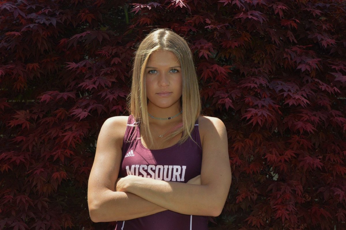 kateand0927's tweet photo. SO excited to announce my commitment to Missouri State University to continue my track career. Beyond thankful to have had incredible coaches and family who believed in me from the start. #bearup @LSHSAthletics @LSHSGirlsTFXC https://t.co/QpgoCt8v8i