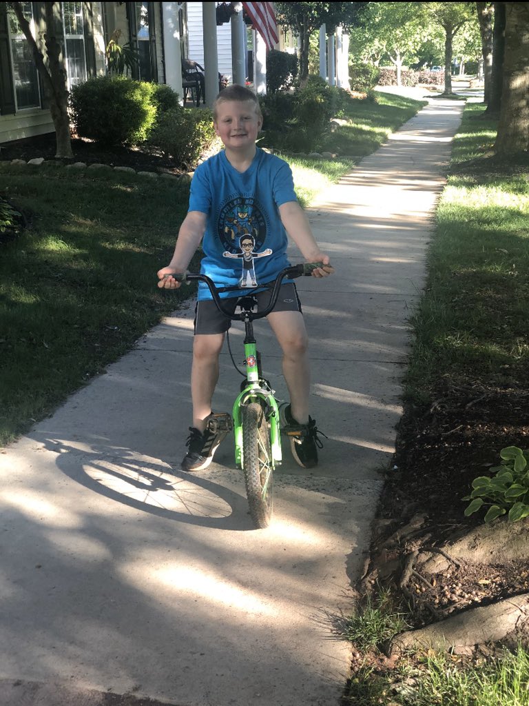 MrsMitchell0917's tweet image. adventures with flat Mrs Mitchell have begun! #mrsmitchelldoeselearning #stillbuildingrelationships #langtreemade2020 #csusaproud @LangtreeCharter @EPadgettLCA @MSilverLCA @acquisto_martha @CSUSAJonHage @drdchristiansen