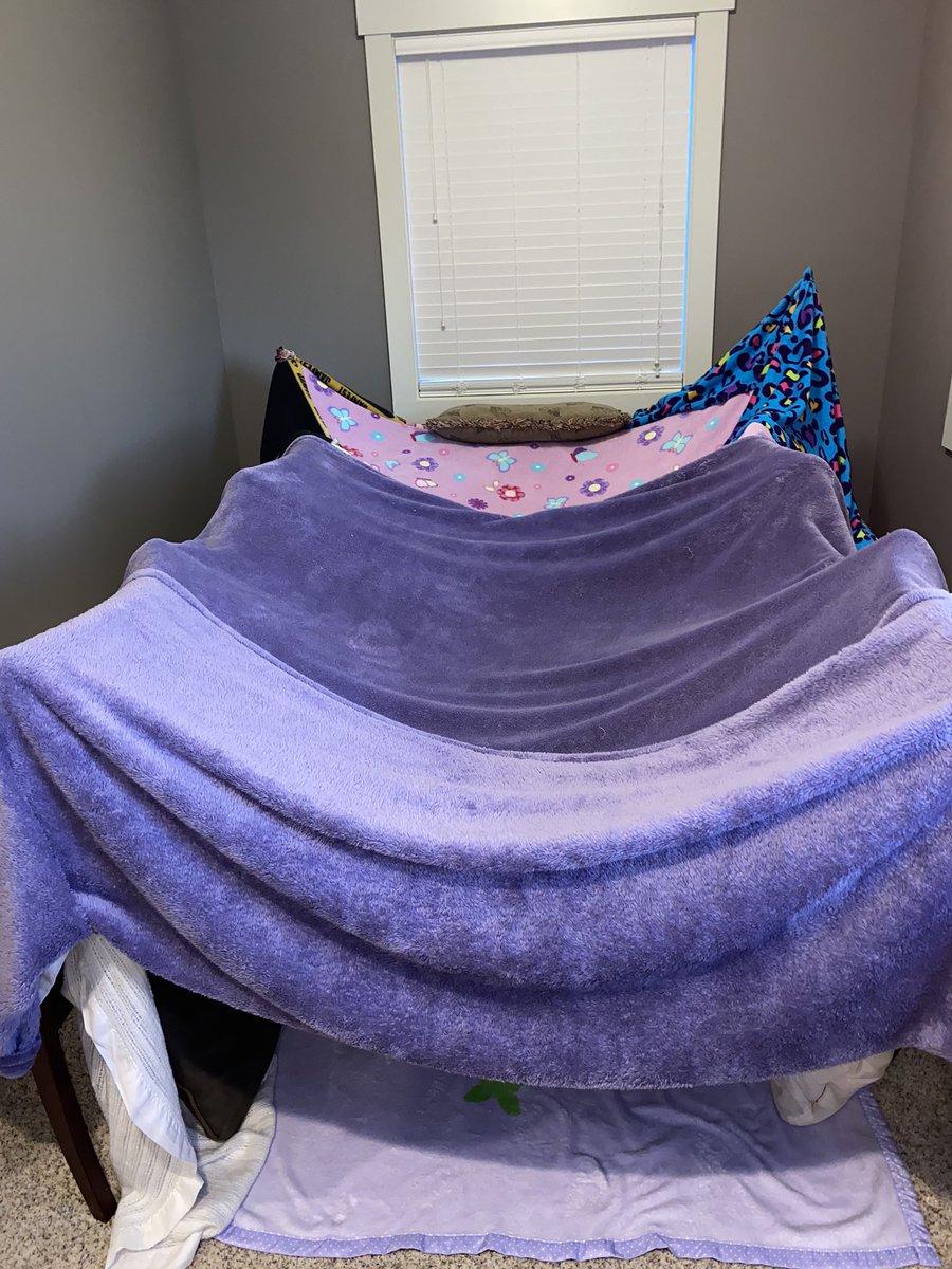 kdata75's tweet image. Fort building 101 #highlandathome