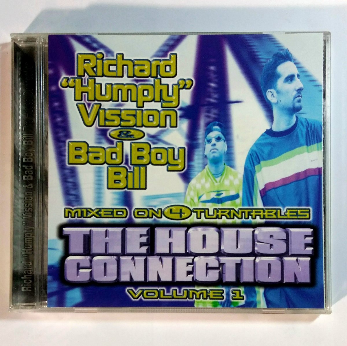 radiofuturamusi's tweet photo. Richard "Humpty" Vission & Bad Boy Bill–The House Connection Volume 1 and
CJ Bolland–The Analogue Theatre. 90s House and Hardhouse headed out to New Hampshire #RichardHumptyVission #RHV #BadBoyBill #TheHouseConnection #CJBolland #SugarIsSweeter #CDCollector #CDCollectorsOfTwitter https://t.co/eXXUBIoksS