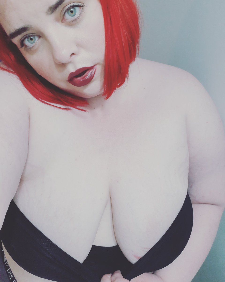 BUTTALUVA1's tweet photo. Smooth as butta 👅 #bbwsmut #bbwamatuer #ssbbw #plussize #plussizemodel #RedHairAddicted #redlips #bigboobrepresentation #boobs #nsfw https://t.co/1SgIl65seS