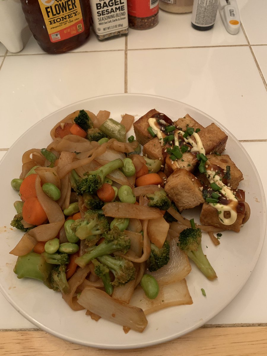 Noods and sesame tofu