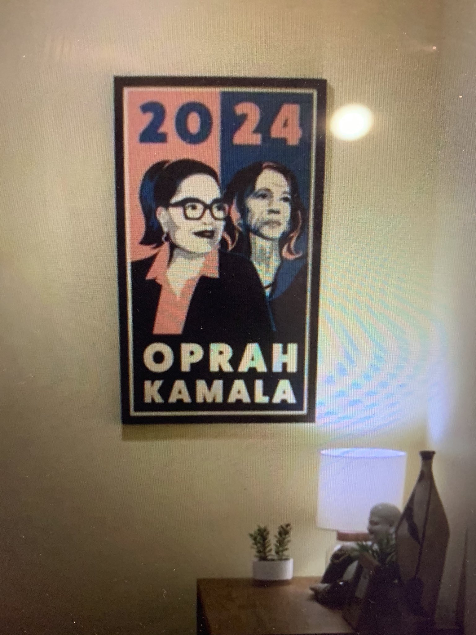 Jacob on Twitter "New show called Upload on Amazon has a poster of