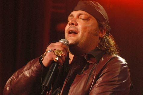 La elección más fácil de los últimos 50 años. 

PD: imposible no cantar ese tema a los gritos.