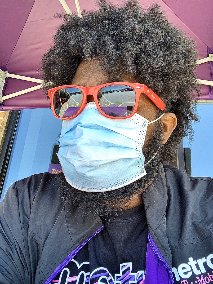 CaptMetro's tweet photo. New sign vibes ✊🏾💯 https://t.co/aWxoEsBnmI