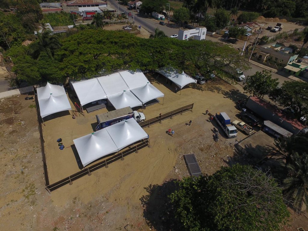 RaquelPenaVice's tweet photo. El municipio de Villa Vásquez carece desde hace más de 2 años de una edificación sanitaria. En el nuevo hospital temporal que entregaremos, los munícipes podrán recibir los servicios primarios de salud y las debidas atenciones a pacientes afectados por COVID-19. (2/2) https://t.co/lw7OinJRxT