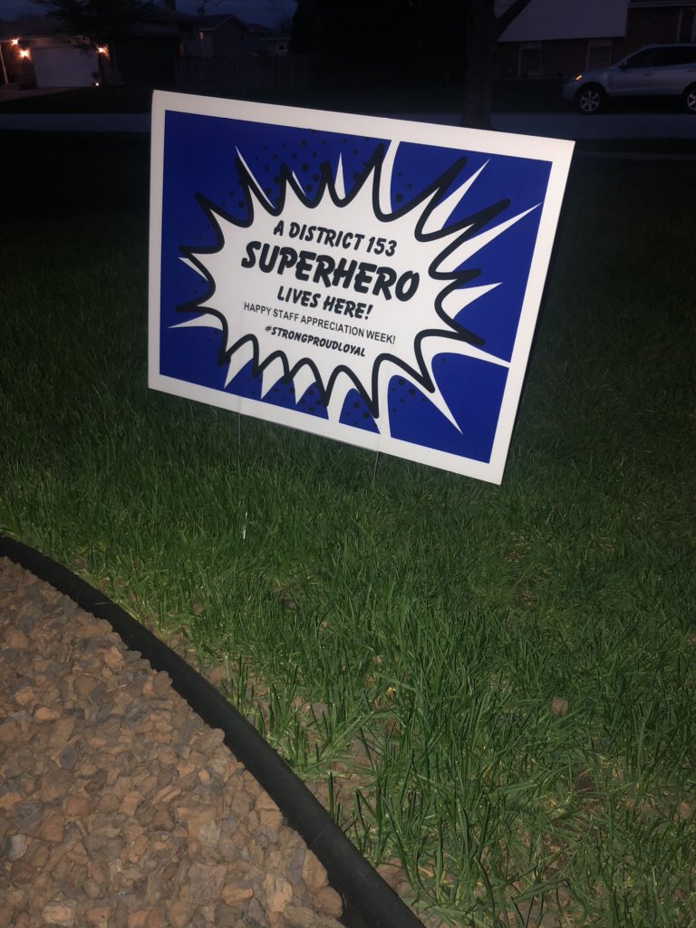 mickln8's tweet photo. Thank you @Homewood153 @JamesHart153 @dale_mitchell1 This is just more proof that I am lucky to work at such a great place! Special thank you to @Lauraugo71 for delivering the sign! Never more proud to be a teacher than right now!#TeacherAppreciationWeek https://t.co/dMlyUi4Ivo