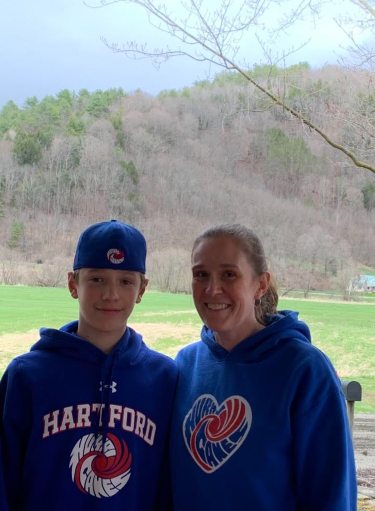 hcaneswirl's tweet photo. #SwirlDay2020 post #54 comes to us from Tunbridge! Shannon Johnson (#HHS1995) and son Zach (#HHS2024) showing some ❤️ for our seniors! #HHS2020 https://t.co/387F8kRLRL