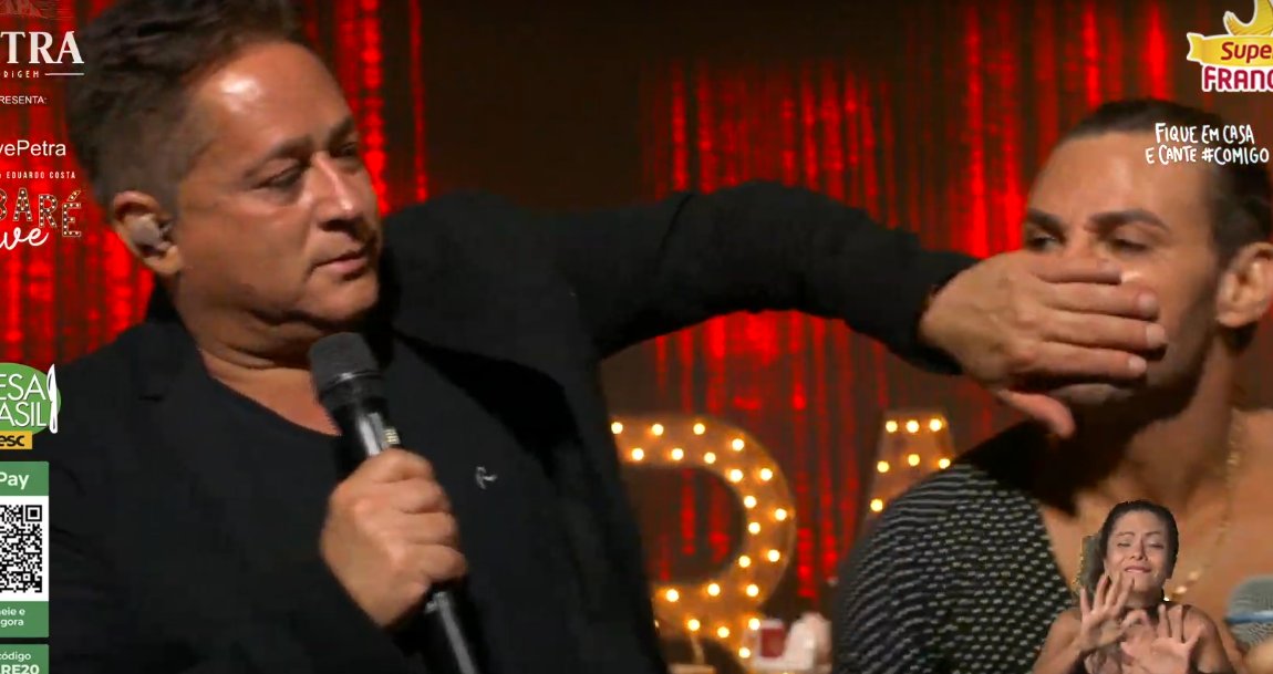 E o Eduardo Costa que arranjou um máscara parecida com o  Leonardo pra combater o cronona vírus?

#CabareEmCasa