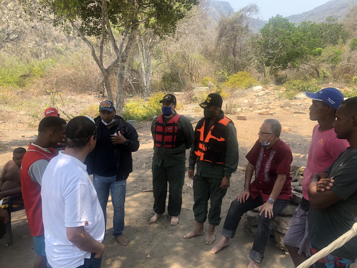 John Rivas (@johnrivas10) on Twitter photo Visitamos la comunidad de #Chuao en la zona pesquera del Paraulato Bajo, junto al padre <a href="/numamolina/">numa molina</a> escuchamos a la pescadora Prisca, su arte y esencia de la pesca han sido su enseñarle a su generación la labor en el mar #trabajopazyproducción #SectorPesquera #ProduccionNacional Visitamos la comunidad de #Chuao en la zona pesquera del Paraulato Bajo, junto al padre <a href="/numamolina/">numa molina</a> escuchamos a la pescadora Prisca, su arte y esencia de la pesca han sido su enseñarle a su generación la labor en el mar #trabajopazyproducción #SectorPesquera #ProduccionNacional