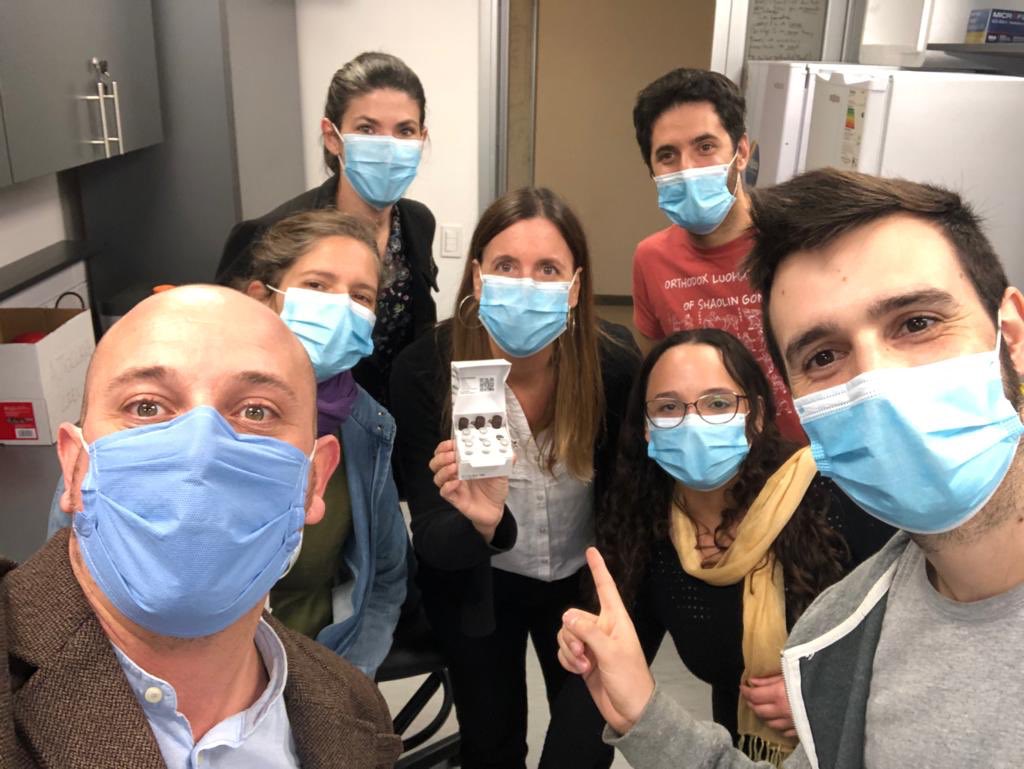 viromol's tweet photo. Ayer fue un gran día! después de mucho trabajo se presentó el Kit de diagnóstico molecular de SARS CoV2. Este fue un esfuerzo conjunto realizado entre @viromol @gonzamoratorio @FcienUdelar @Udelaruy @IPMontevideo @ANIIuy y la empresa ATGen https://t.co/eH2FAYBvSA
