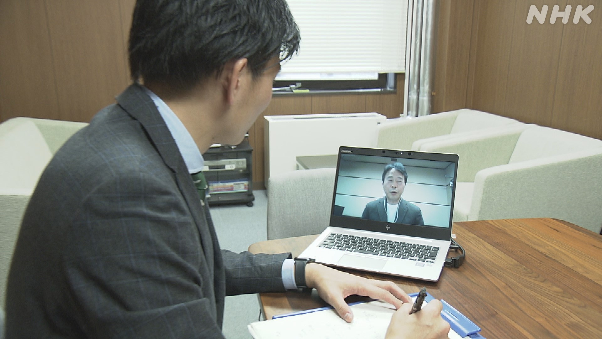 Nhkにいがた 実況アナにきく 今でも記憶に残るゲーム 日本文理の決勝を実況した広坂安伸アナ 現神戸局 多くの試合を担当された大ベテランであり 私にとっても大先輩 どんな思いで見つめ マイクに向かっていたのか インタビューさせて