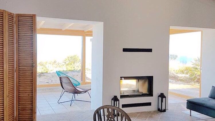 Feliz jueves con sabor a viernes! #FelizJueves #BonDia #fireplace #weekend #design #rocal
