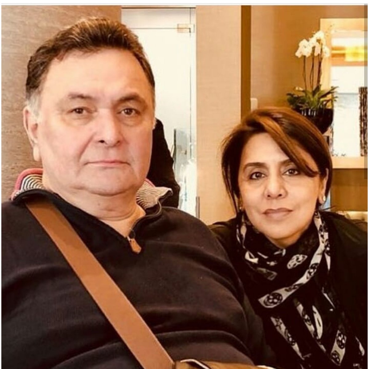 MeghnaRoyChowd7's tweet photo. What the hell is happening?? Yesterday irfaan Khan and today legend Rishi Kapoor?? Bollywood is loosing their valuable gems.
#RestInPeace https://t.co/w0XbtYWx0W