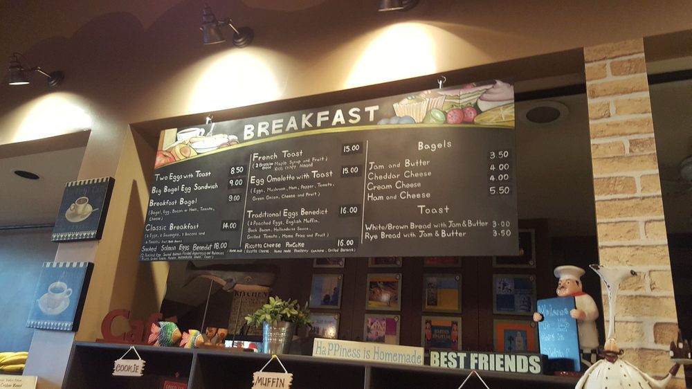VividryLC's tweet photo. It's #TakeOutWednesday!  Check out Cafe Le Matin - a tiny little place in Silver Springs. Their Eggs Benedict is amazing. #SupportLocalYYC https://t.co/Br7GQ6jOCC