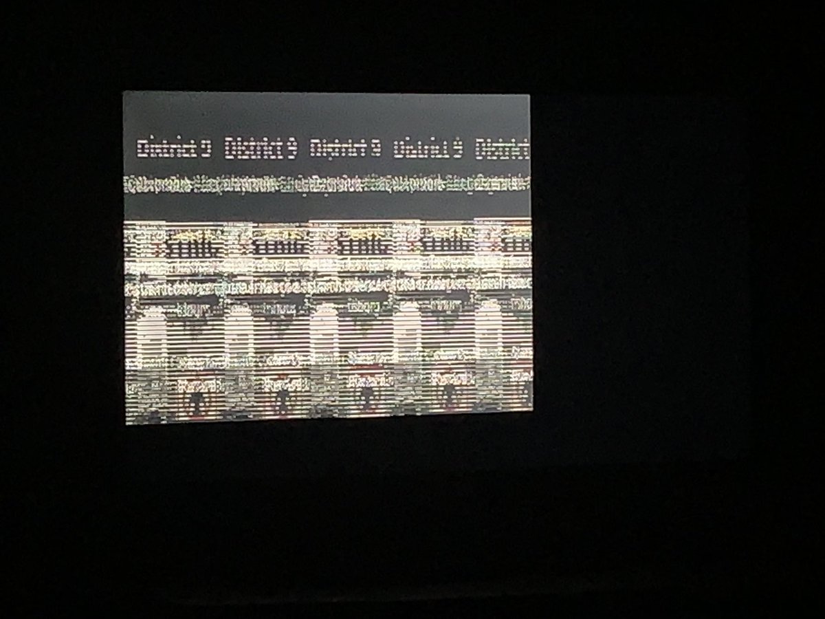 Fragmented cable screen that looks like Nintendo glitch
