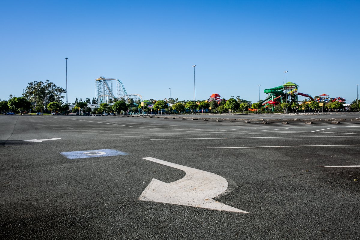 JessHinchy's tweet photo. And the empty car park at Dream World #emptyspaces #massisolationAUS https://t.co/kt6BPVzrz8