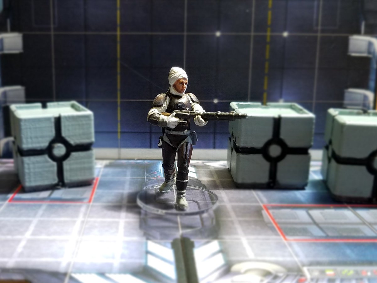 Elle_FireSpray's tweet photo. Dengar from SW Imperial Assault. Not my best, not my worst 😅 Happy to be one mini closer to finish painting my set!🤘
#BountyHunter #StarWars
#miniaturepainting #scumandvillainy #Corellian #SorastrosPainting #StarWars #ImperialAssault #FFGames #boardgames #CSElleArt https://t.co/ZzjqKSeNCs