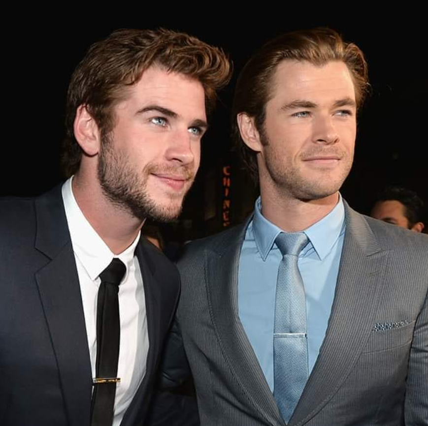 EllafmR's tweet photo. 📍Nuestras súplicas han sido escuchadas👏👏👏
por fin podremos ver a #Liam y a #ChrisHemsworth juntos en una película, se trata de una comedia con dosis de acción.
No se conocen mayores detalles por el momento, solo queda esperar.🎥🎞📽🎬 https://t.co/THennDTks4