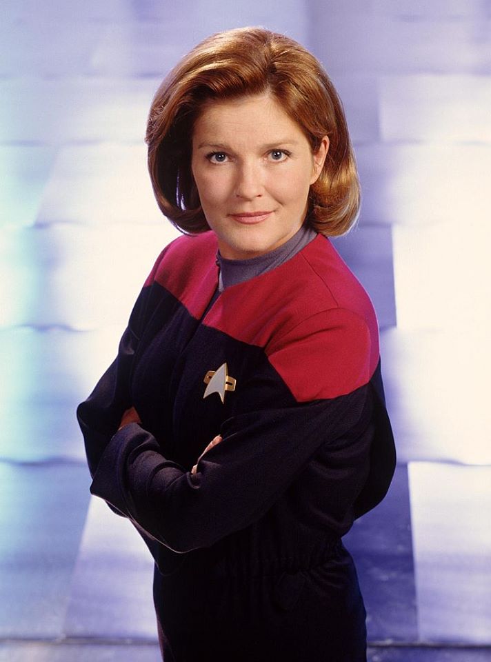 Happy Birthday to Kate Mulgrew who turns 65 today! Pictured here as Captain Janeway on Voyager. 