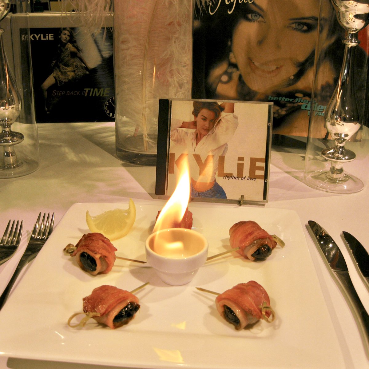 gastrominogue's tweet photo. Happy 30th #BTDYK!!
One of the first gastrominogue dishes - #DevilsOnHorseback, complete with flame and ‘horned’ lemon wedge.
#BetterTheDevilYouKnow #KylieMinogue https://t.co/QnrO9ja1C9