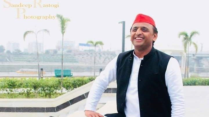 sandhya2019's tweet photo. उत्तर प्रदेश के सर्वांगीण विकास के लिए यह जरूरी है कि उत्तर प्रदेश की जनता चाहे वो गांव की हो या शहर की हो, एक जुट होकर 2022 में समाजवादी पार्टी की सरकार बने इसके लिए काम करें। सिर्फ समाजवादी पार्टी ही एकमात्र ऐसी पार्टी है जो सभी को साथ लेकर चलने में विश्वास रखती है।@RajeevRai https://t.co/vgoRzZvkn8