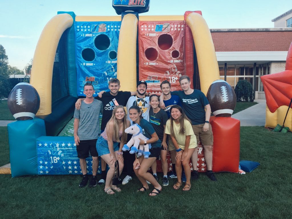 MaddyRussow's tweet photo. I miss the homies 😢 https://t.co/dGbJPXefma