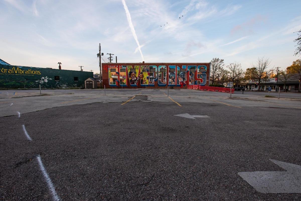 zachpippin's tweet image. This parking lot in @FivePointsSC would be a good spot to repurpose into a parklet with tables spaced out for people to eat carry out from local restaurants at a safe distance outdoors. 

📸 by @GonzoPhotogrphr in @FreeTimesSC