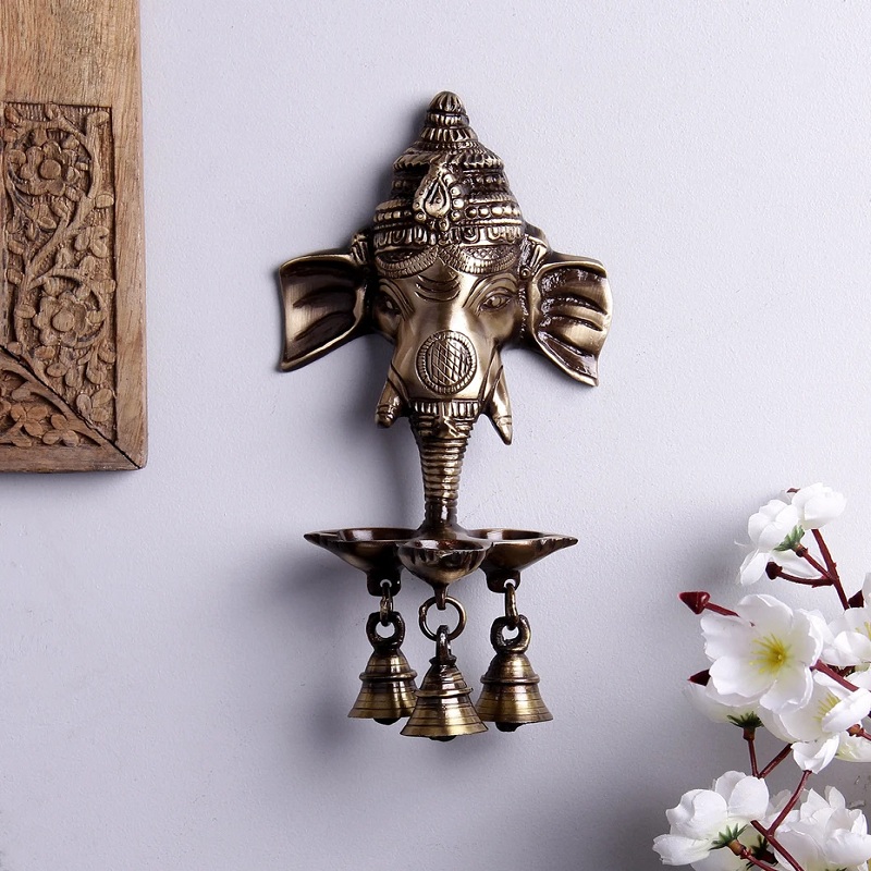 ecraftindia's tweet photo. eCraftIndia Ganesh Deepak with Bell Brass Wall Hanging and Artifact

Order Now: https://t.co/KpQtqvYIve

#onlinegifts #onlinegiftstore #returngifts #giftingideas #customizedgift #gifting #onlinestore #giftsforfriends #giftforher #customisedgifts #giftsforlovedones #Jaipur https://t.co/Bgl0LuzMeK