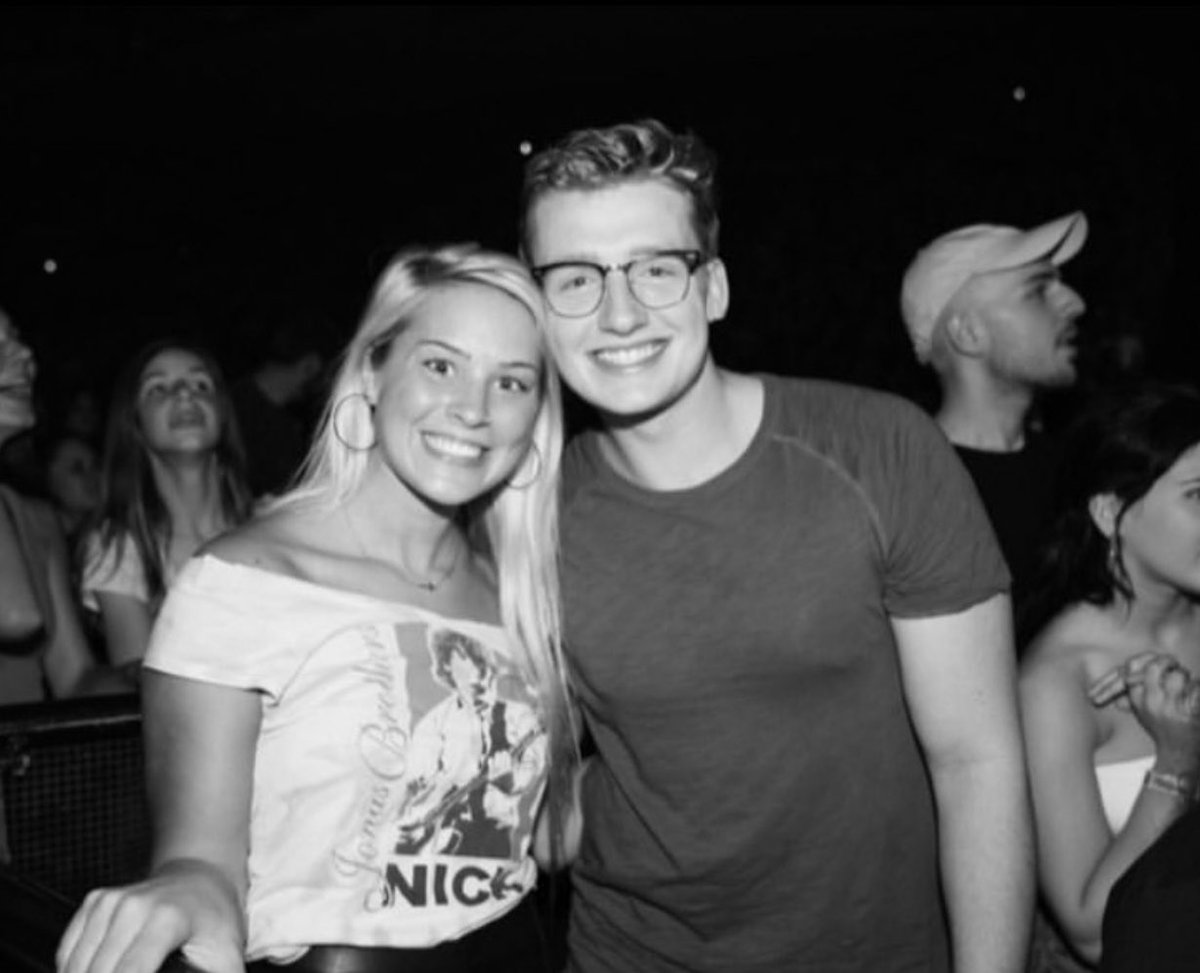 callstokley's tweet photo. @melissaxgilbert @DailyNickJonas @JonasConcerts https://t.co/bmeyQiE6x8