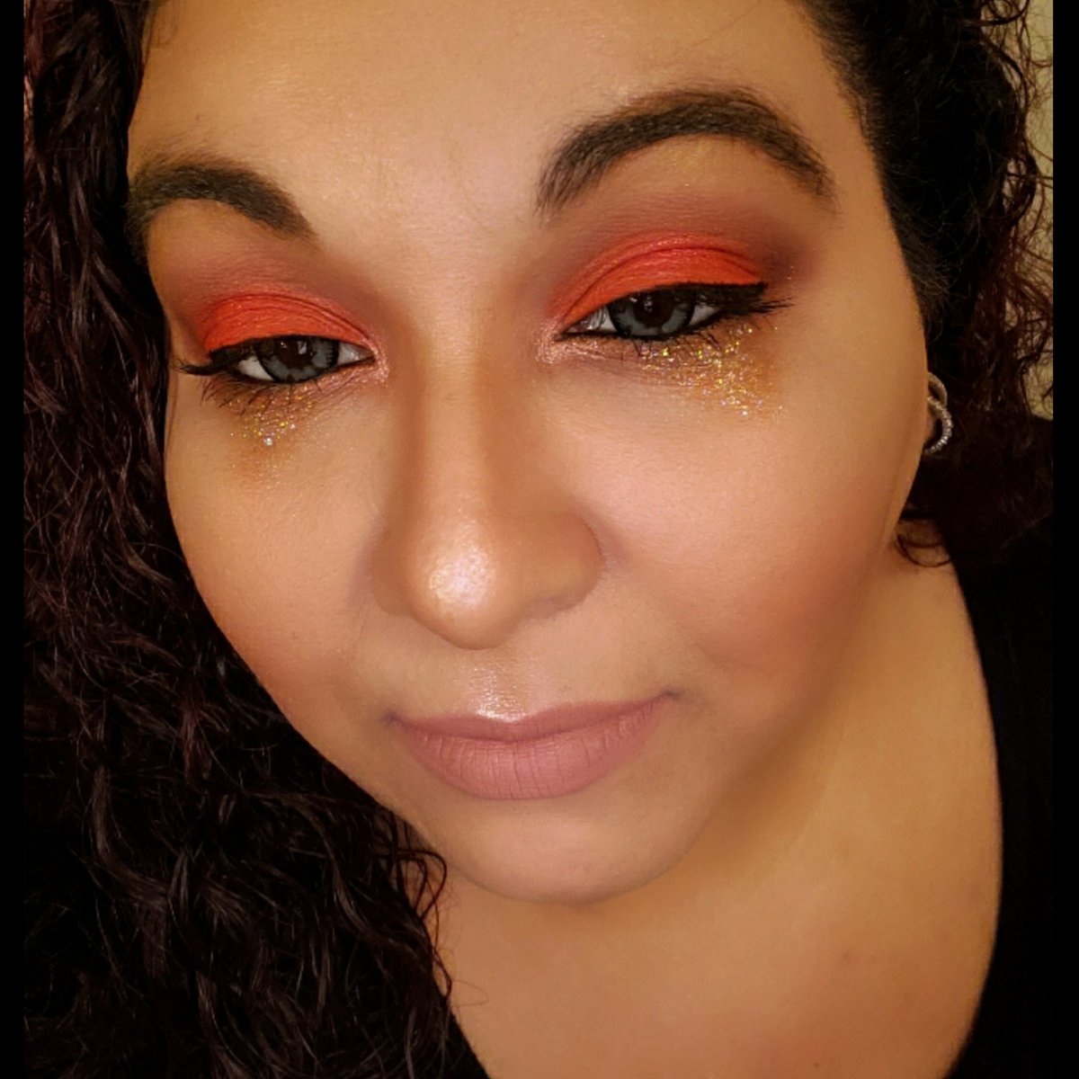 Sirenaazul's tweet photo. @MorpheBrushes 3503 Fierce By Nature
@MeltCosmetics Impulsive Palette
@ColourPopCo Glitter Obsessed Body Glitter Starfire
@MorpheBrushes Color Liner Sweet Tea
@collabmakeup Matte Addiction Lipstick I'm Nude Here
#collabmakeup #colourpopco #morphebabe #meltcosmetics #mua https://t.co/vbPZ8IDNuL