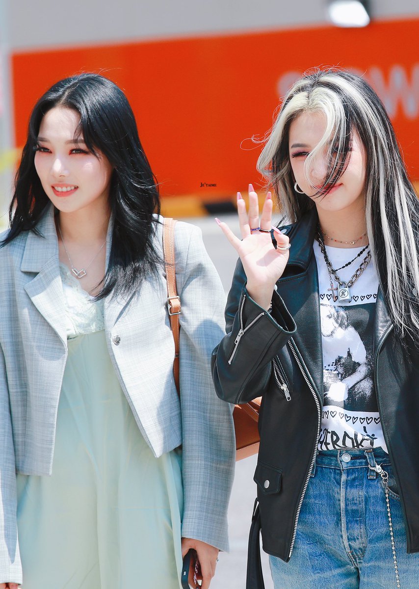 picsowoo's tweet photo. cr. jetaime_1004 https://t.co/t4mys97fLE