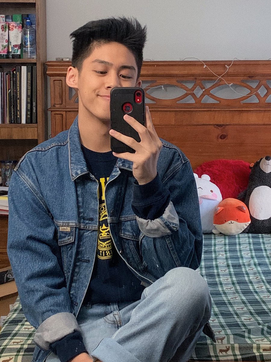 sxu_spectrum's tweet photo. Spectrum Alliance is sporting denim to take part in the international movement to celebrate Sexual Assault Awareness Month! 💙 Join us in standing against sexual assault &amp; if you ever need anyone to talk to, we’re always here!
👖👖👖
#SXUSpectrum #WeAreSXU #SAAM #DenimDay2020 https://t.co/6hSX7KqN8j