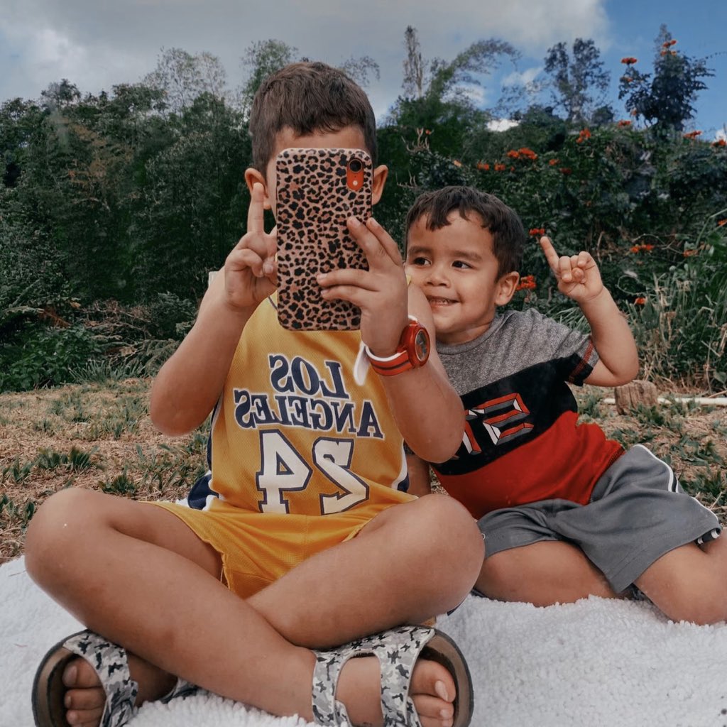 abonillamarie's tweet photo. He tenido bendiciones, pero de todas las bendiciones que he tenido, grandes o pequeñas, tenerlos a ustedes como sobrinos ha sido la más grande de todas.✨#babyboys #boystyle_ #loveit #lakers #love #boyone #boytwo #twoboysinmylife @yolimar_mldz 📸 https://t.co/4JyXQ2YBkT