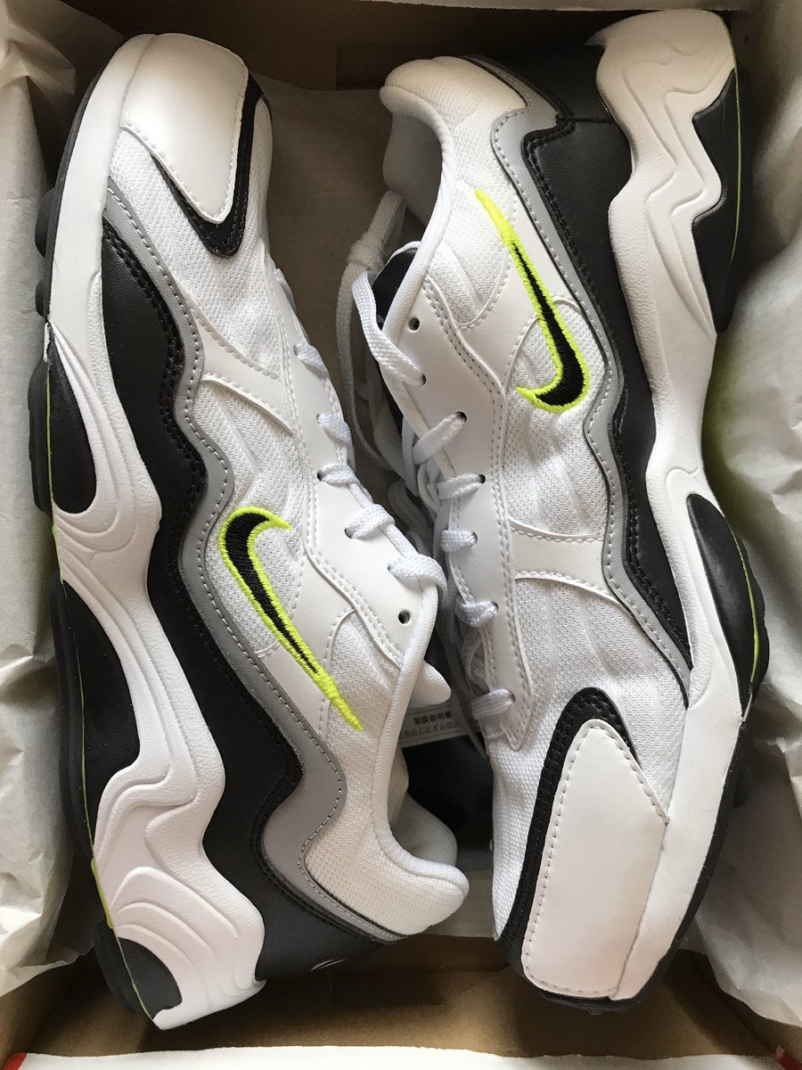じゅげむ レアでもなんでもない売れ残り2足をナイキ誕生日クーポンで購入 2足で5000円ちょい Air Zoom Alphaとm2k Tekno コロナでアウトレットも閉業してるせいか 今ナイキ公式hpではアウトレット品も売ってるよー