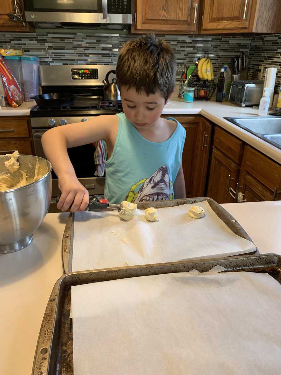 scandiastars's tweet photo. Today was "B" Day in our ABC Countdown and we have some bakers and bikers! Scandia Stars Shine! #scandiastars #rangernation #rangerterritoy #distancelearning2020 https://t.co/AcO2TfrPkz